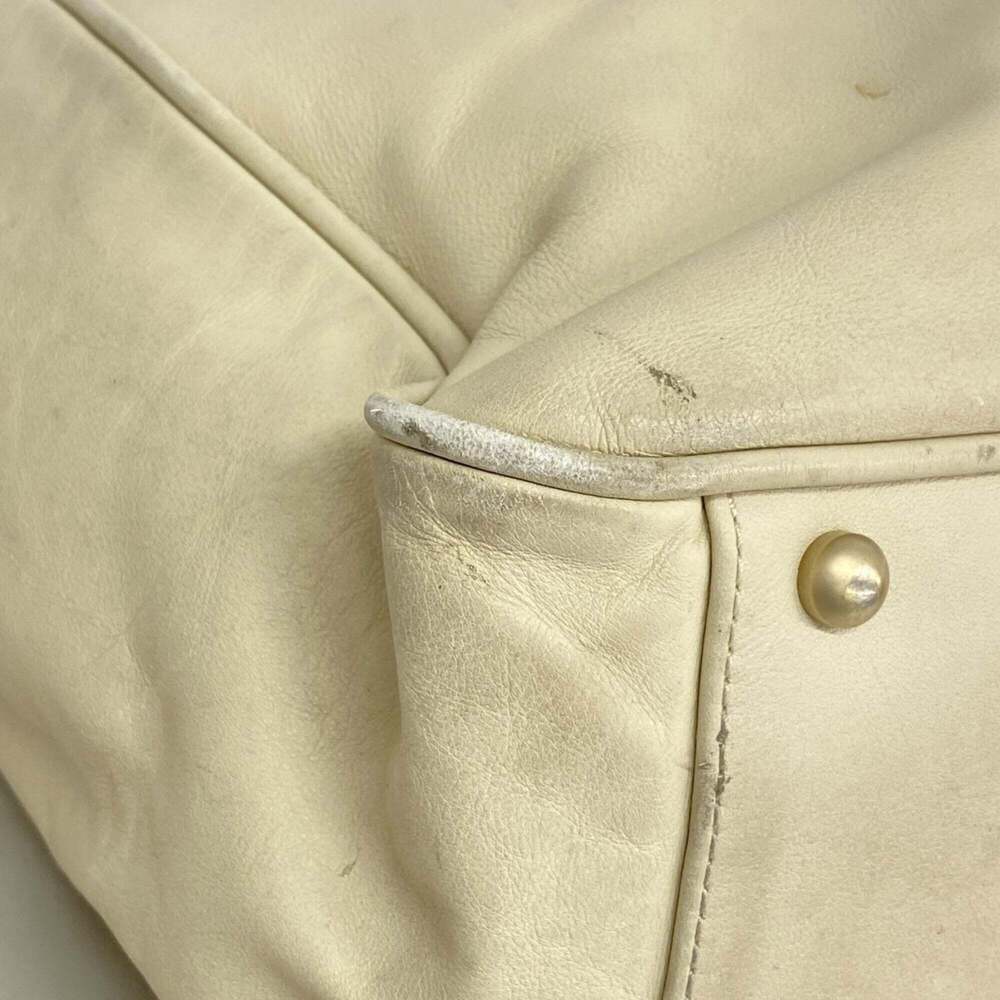 CHANEL Cream Lambskin Leather Tote Bag - Picture 6 of 13
